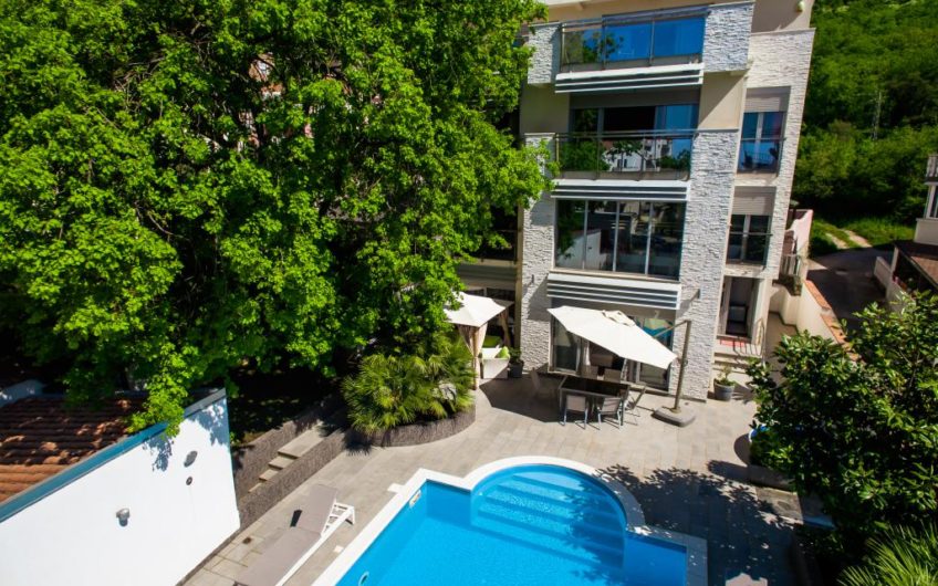 Moderna vila u Budvi, Crna Gora