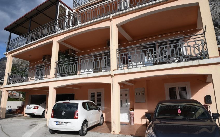 Apartmanska kuća u Dobroti, Kotor