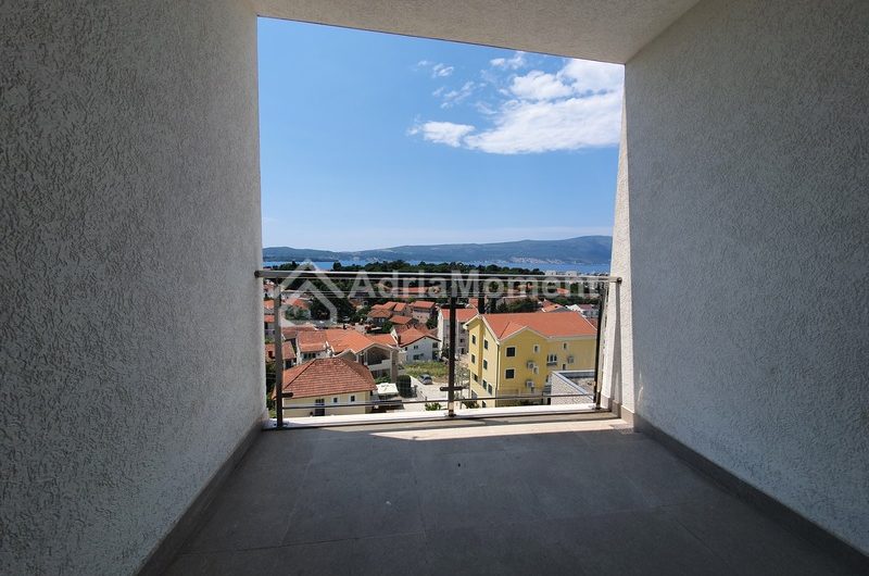 Penthouse sa 2 spavaće sobe s pogledom na more i Porto Montenegro
