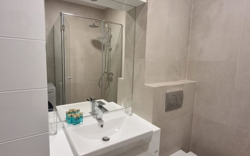 1-soban apartman u Allure condo hotelu – Budva, centar