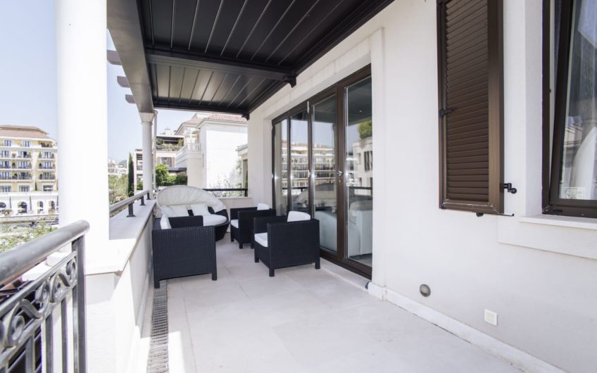 Ekskluzivna nekretnina u Porto Montenegro – jednosobni stan s garažom