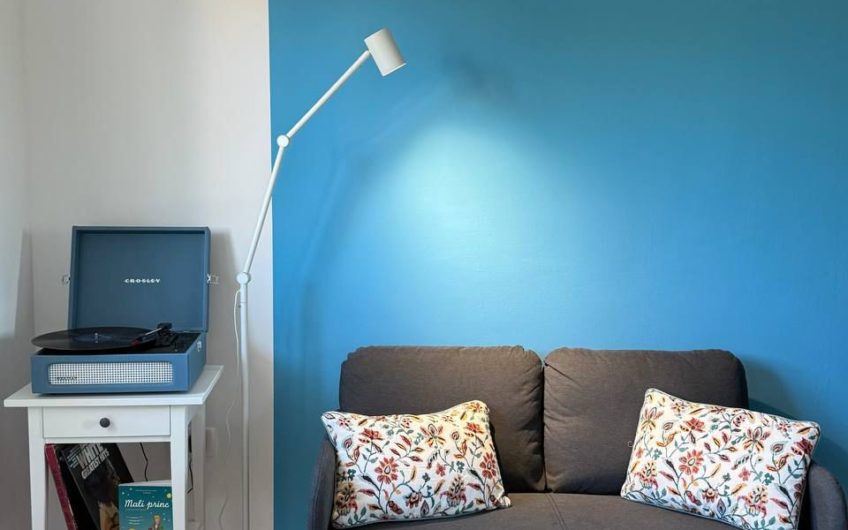 Prodaje se prostrani studio s parkomjestom – blizu centra Tivta