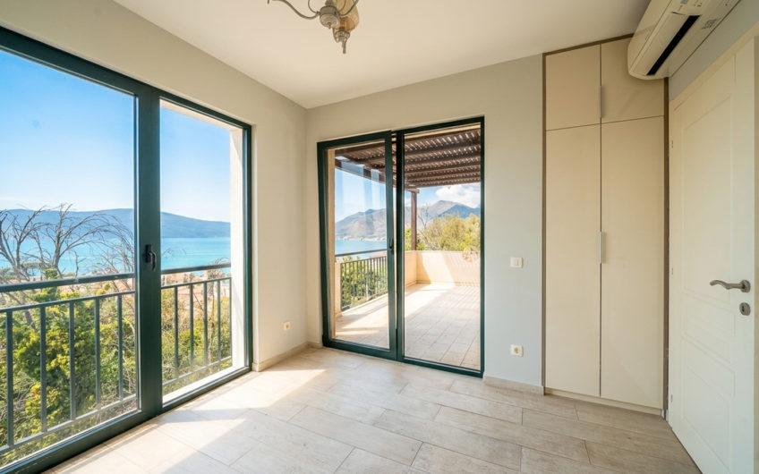 Vila s panoramskim pogledom na pješačkoj udaljenosti od mora – Tivat